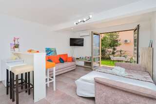 Апартаменты Apartment Castellino Доброта Апартаменты-студио-28